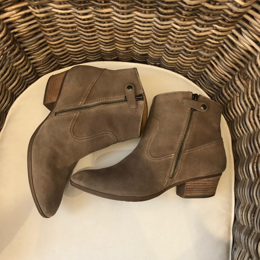Suede western style booties